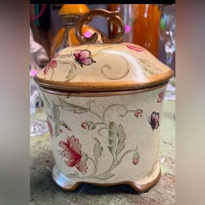 Decorative  canister